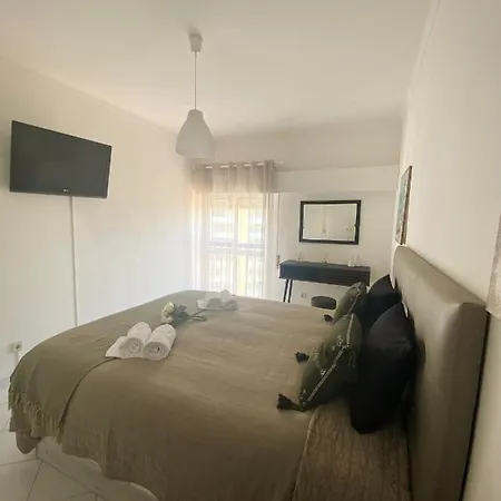 Cosy In With Balcony And Sea View - 9 M² Apartment *
