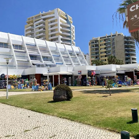 Cosy In With Balcony And Sea View 9 M² Portimao