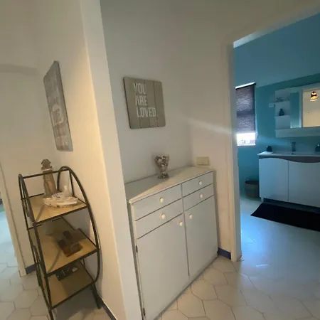 Apartmán Cosy In With Balcony And Sea View - 9 M²