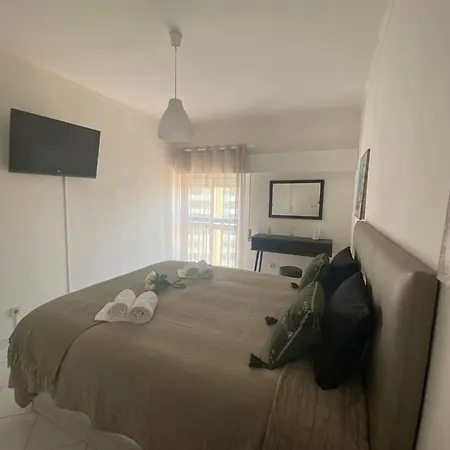 Cosy In With Balcony And Sea View - 9 M²