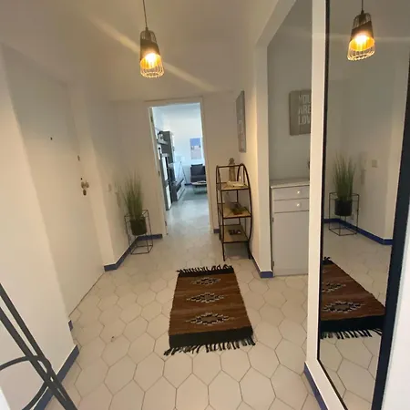Cosy In With Balcony And Sea View - 9 M² *